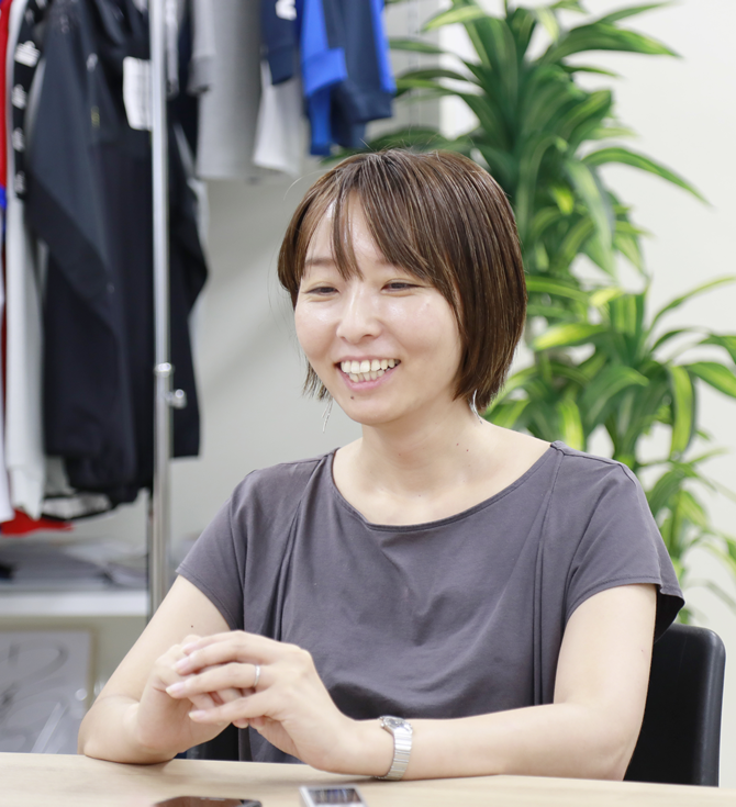 営業第3部 機能アパレル1課／福田　明子