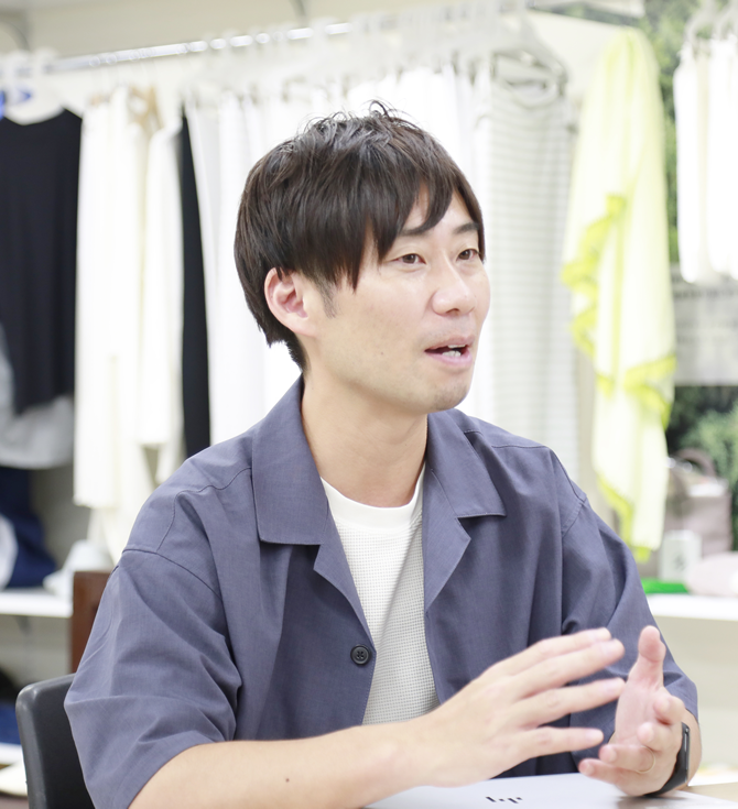 第2営業部ファッションアパレル課 兼 新事業モデル推進チーム／土井　雅勝